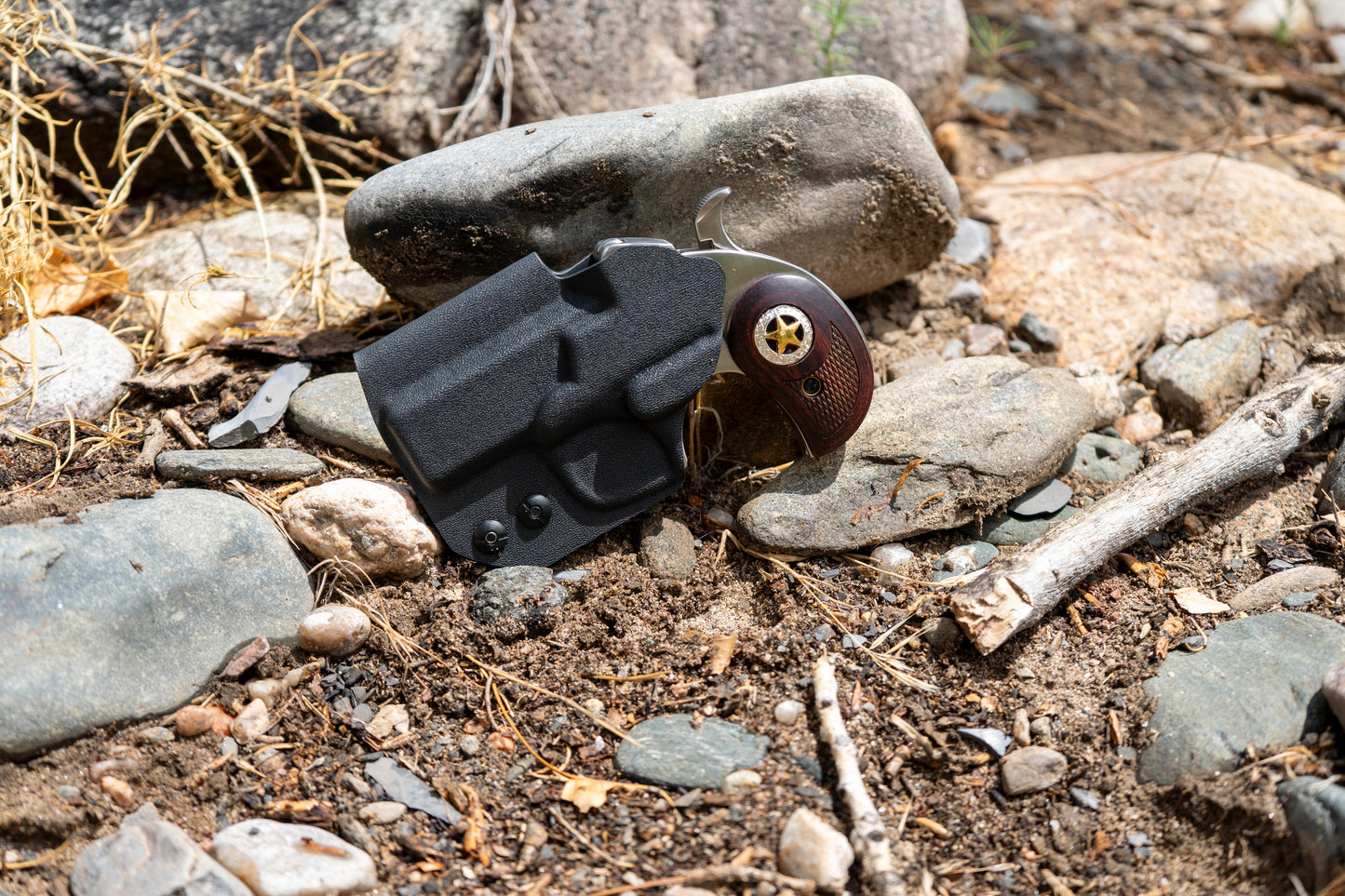 Custom Kydex IWB holster for Bond Arms handmade in Loveland Colorado by Storm Mountain Tactical