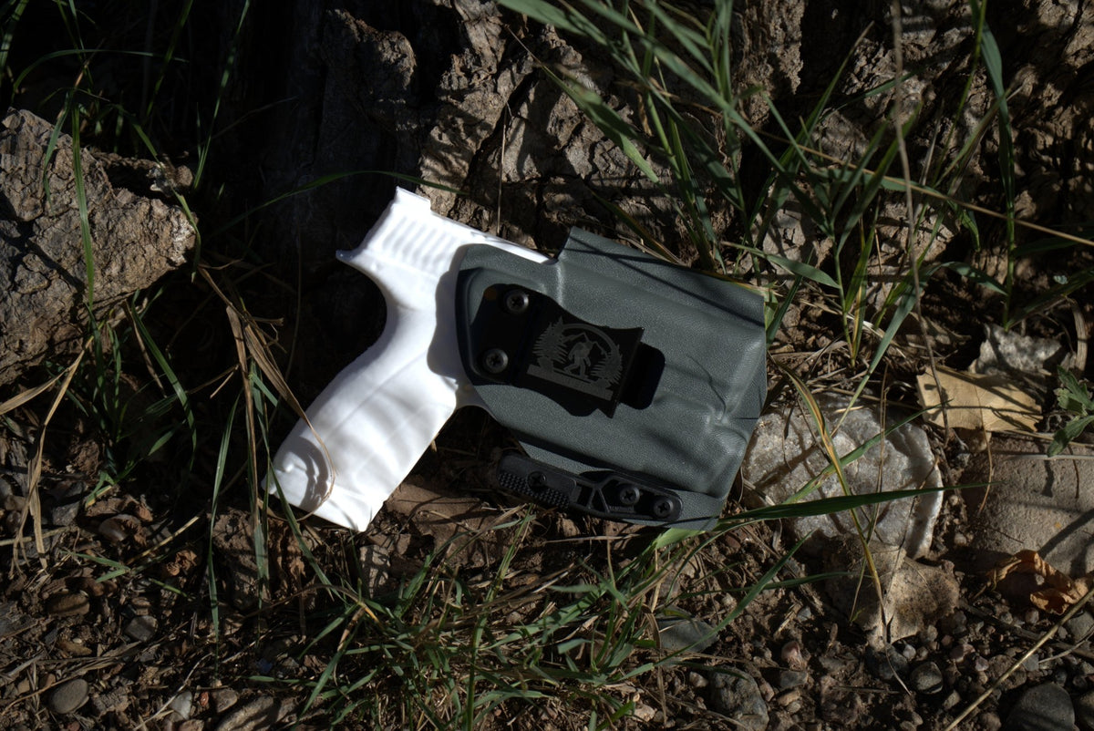 Custom IWB Holsters For Smith and Wesson Pistols - Storm Mountain Tactical